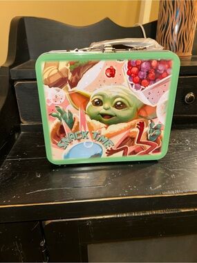Bath & Body Works Star Wars Snack Time Collectible Lun featuring Grogu